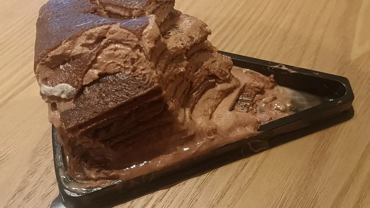 Blinok – cake shop in Guiseley town centre